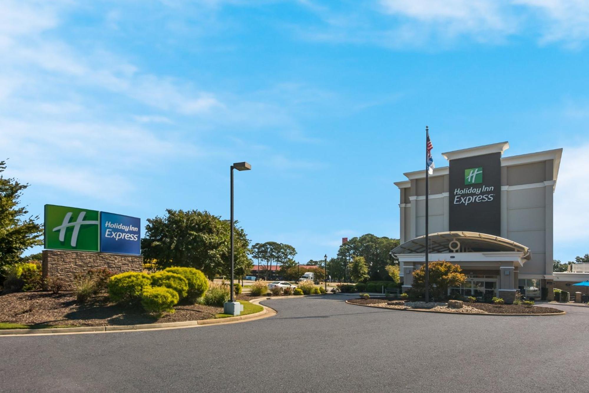 Holiday Inn Express Hotels- Hampton By Ihg Extérieur photo