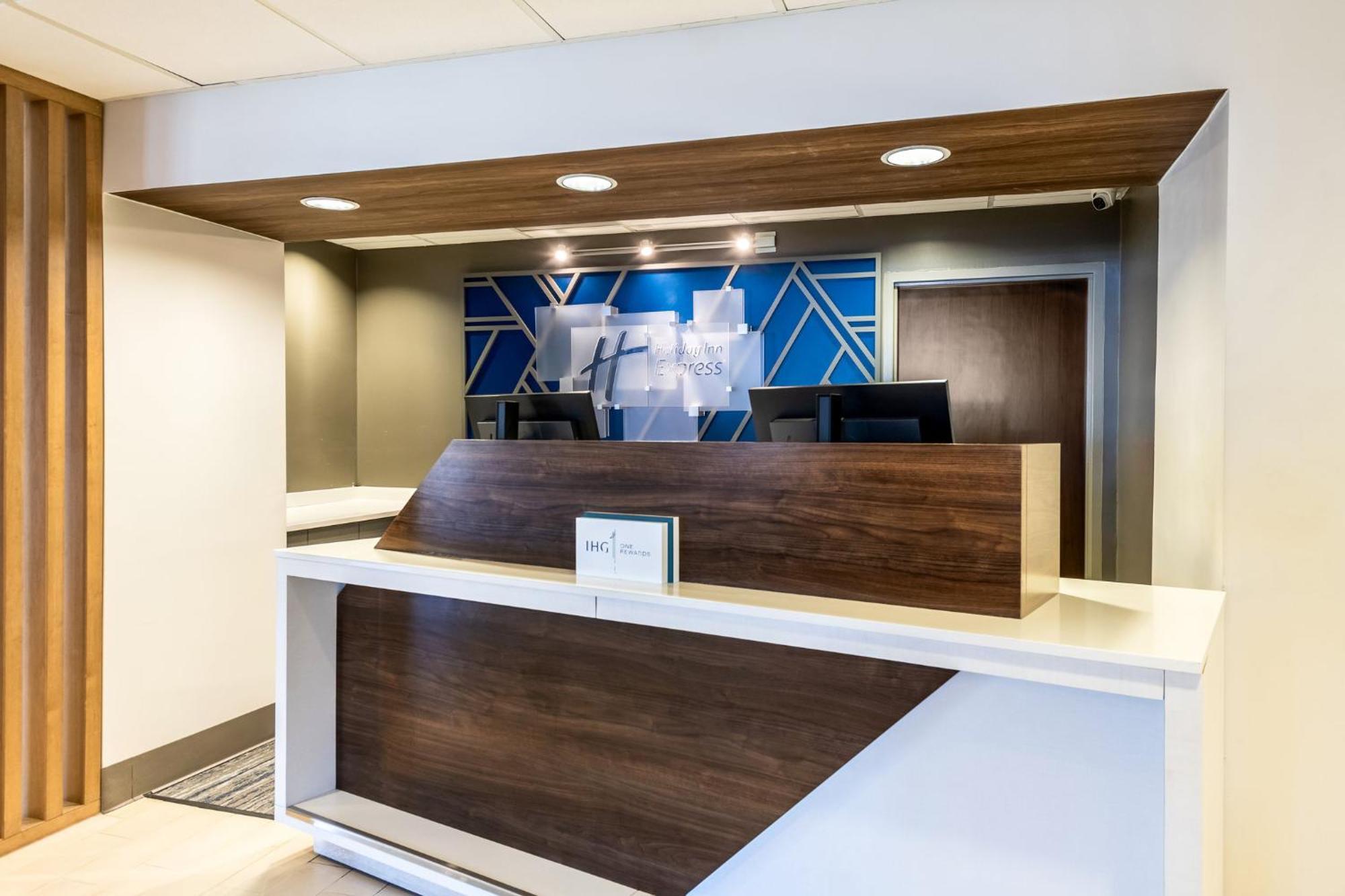 Holiday Inn Express Hotels- Hampton By Ihg Extérieur photo