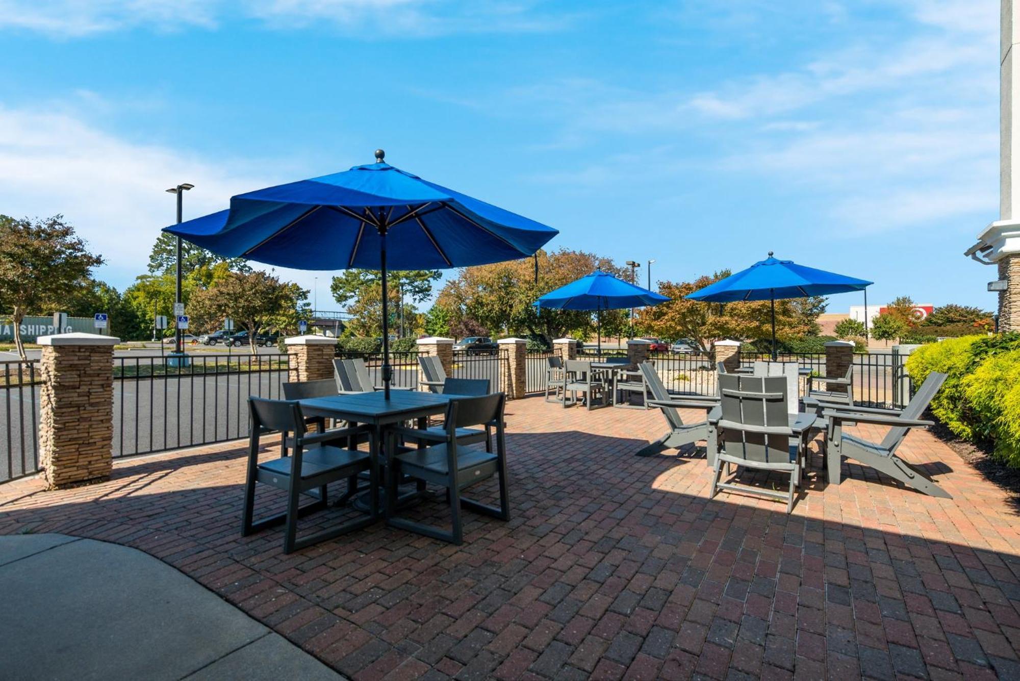 Holiday Inn Express Hotels- Hampton By Ihg Extérieur photo